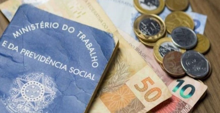 Salário mínimo: Com inflação em alta, salário base pode ir a R$ 1.093 em 2021