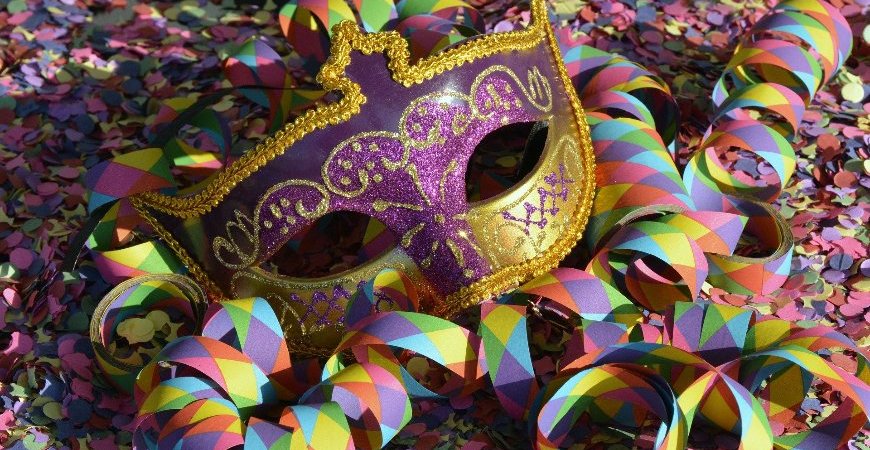 Carnaval: empresas podem decidir livremente se abrem ou fecham