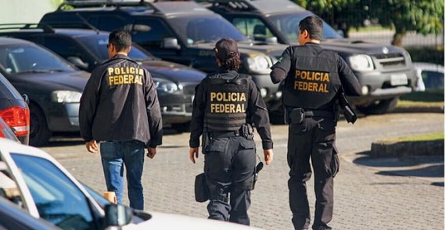 Auxílio Emergencial: PF cumpre 73 mandados de busca e apreensão contra fraudes