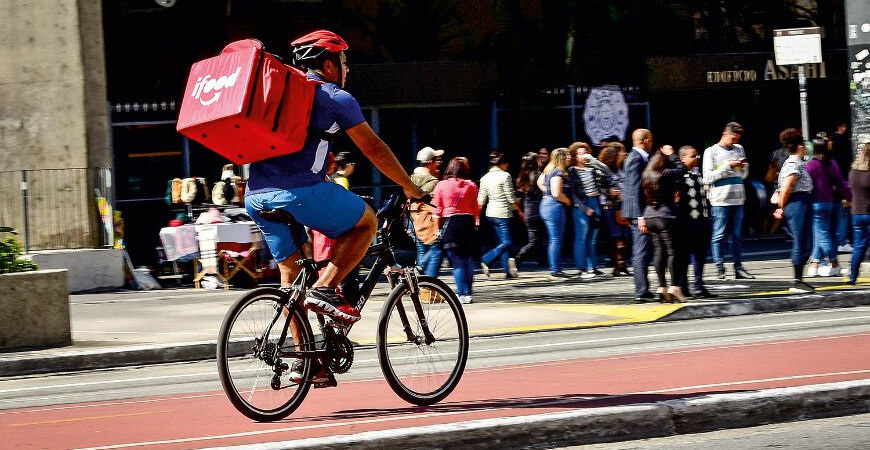 Entregadores de aplicativo poderão ter lei visando condições mínimas de trabalho