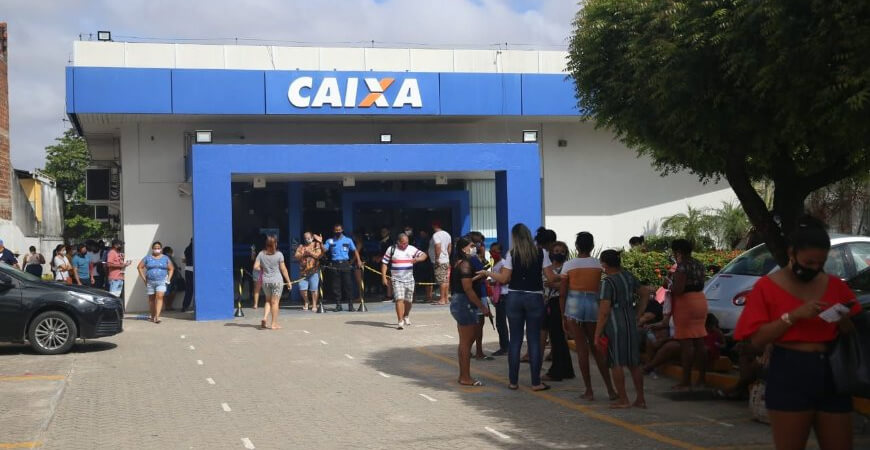 Presidente da Caixa pede preferência por canais digitais para movimentar auxílio e reduzir filas