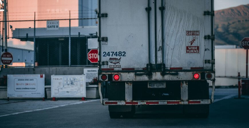 Gigantes do Asfalto: governo lança programa para ampliar renda de caminhoneiros