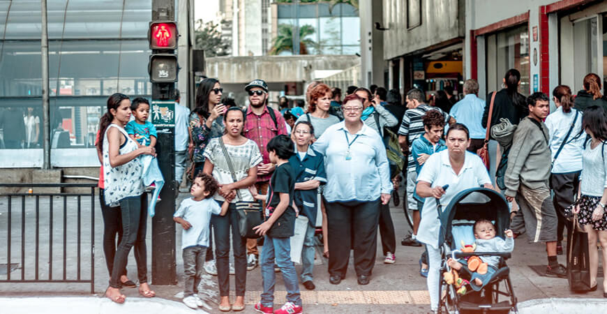 Auxílio Brasil: 558 mil famílias carentes ficaram de fora do programa