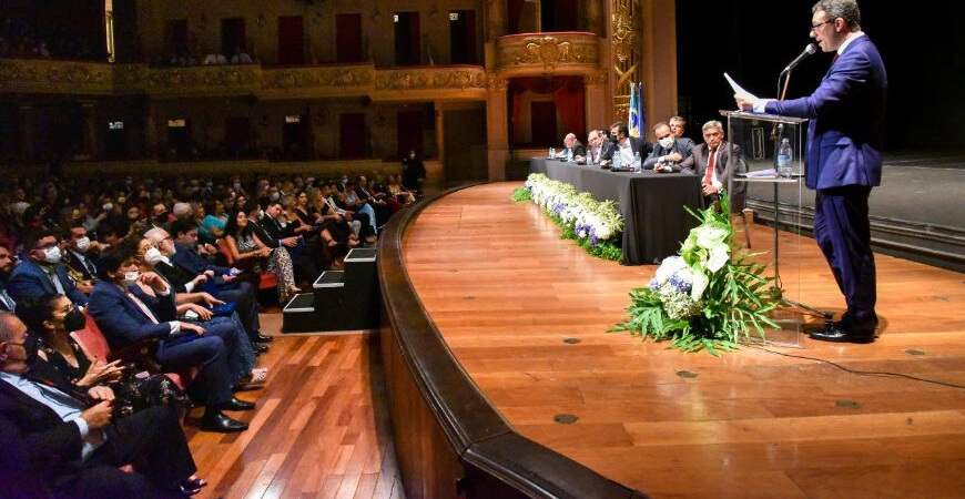 Solenidade de Posse: Theatro Municipal recebe público de 800 pessoas para prestigiar classe contábil fluminense