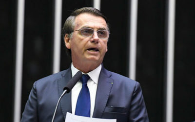 Bolsonaro sanciona com vetos lei que muda regras para o auxílio-alimentação e derruba saque após 60 dias