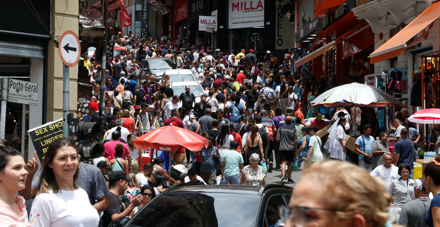 Governo anuncia que irá revogar portaria sobre restrição de trabalho aos feriados