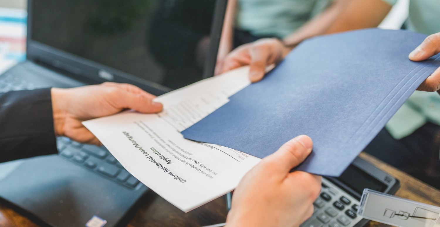 Por que acordos de sócios precisam possuir cláusulas de tag along e drag along? Por que acordos de sócios precisam possuir cláusulas de tag along e drag along?