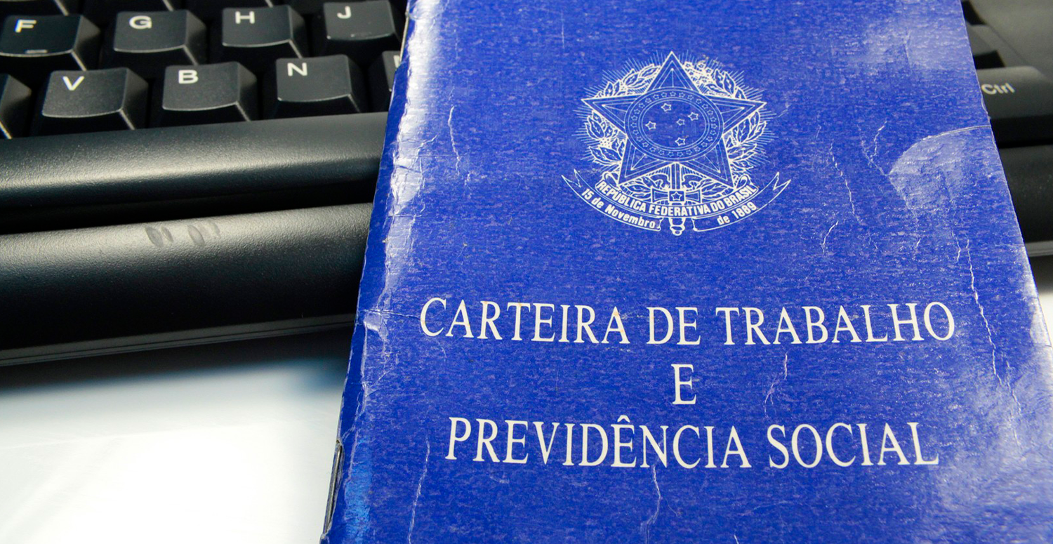 Ministro do Trabalho afirma que não há discussão para alterar o seguro-desemprego, FGTS ou abono salarial