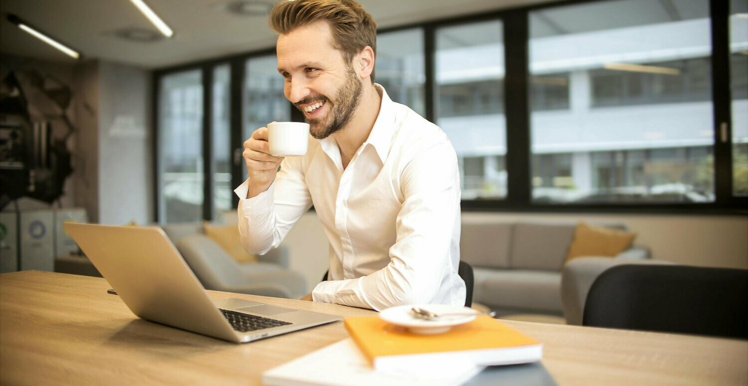 Veja como reajuste do salário mínimo impacta a economia e traz desafios para empresas Veja como reajuste do salário mínimo impacta a economia e traz desafios para empresas