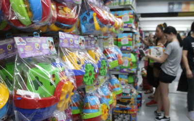 Nova portaria sobre trabalho aos domingos é vista como retrocesso por lojistas