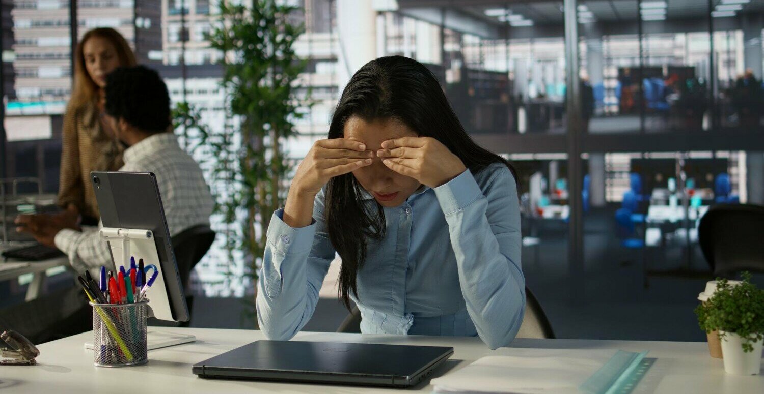 Com o aumento de doenças que afetam a saúde mental, prezar por bem-estar no ambiente de trabalho é essencial