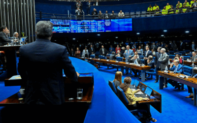 Câmara vota PL que revoga pontos desatualizados da CLT e cancelamento digital da contribuição sindical gera polêmica