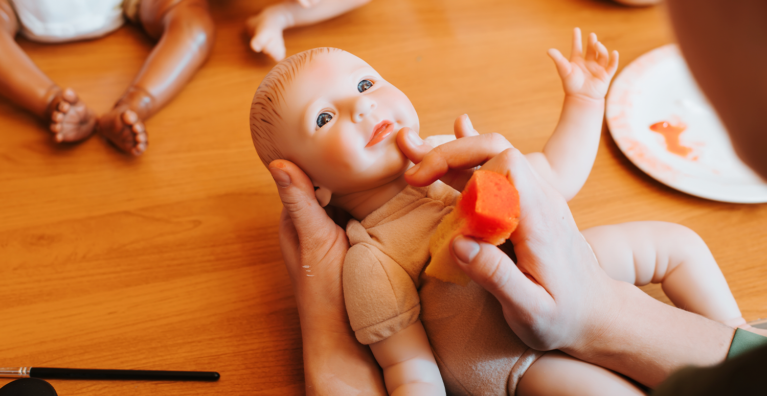 Febre “bebê reborn”: existe responsabilidade por parte dos empregadores?