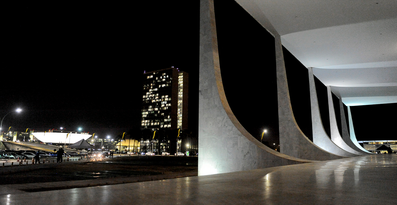 STF retoma julgamentos cruciais sobre multas, sindicatos e licenças nesta sexta-feira (1º) STF retoma julgamentos cruciais sobre multas, sindicatos e licenças nesta sexta-feira (1º)