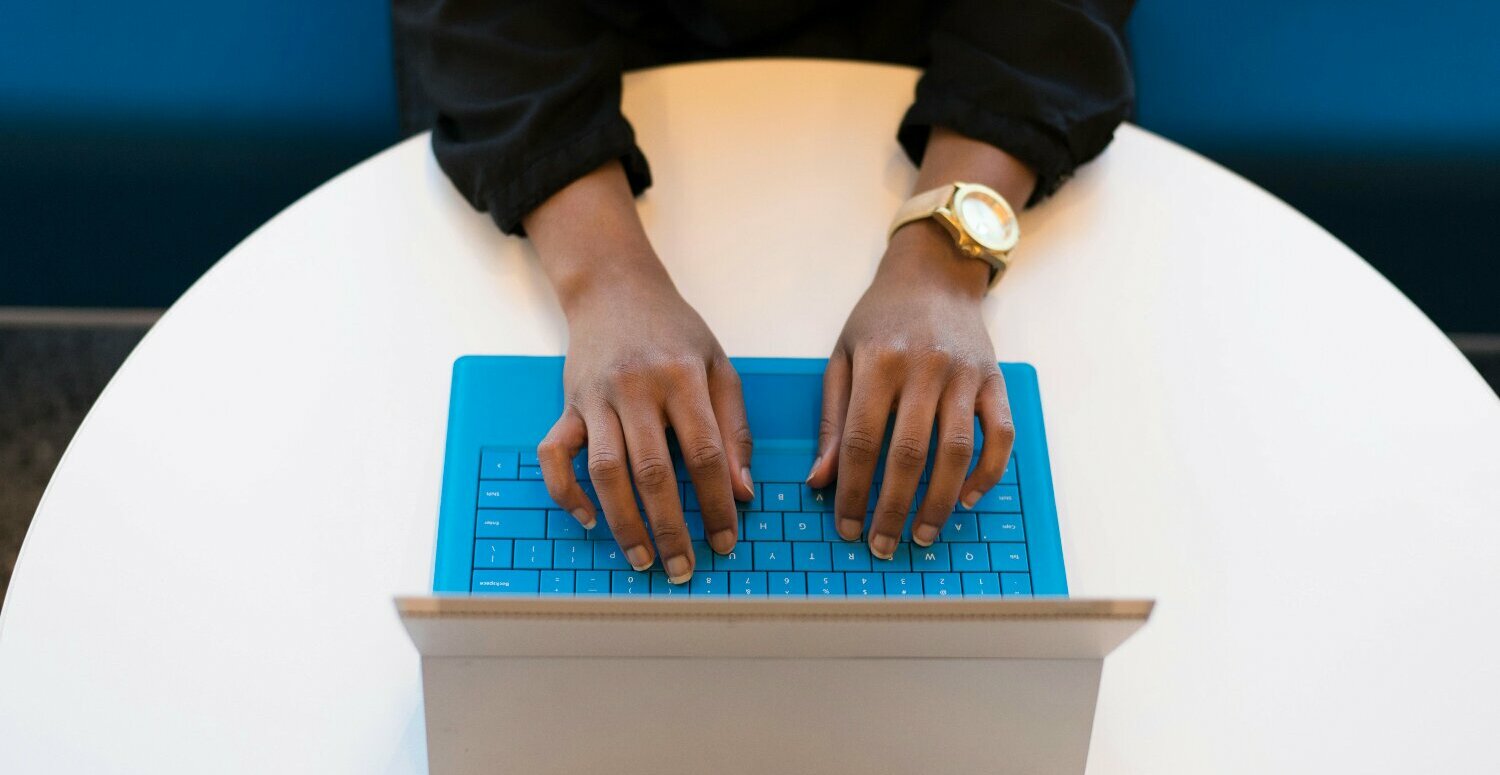 Para estimular novos empreendedores, prefeituras digitalizam processos e facilitam a abertura de empresas Para estimular novos empreendedores, prefeituras digitalizam processos e facilitam a abertura de empresas