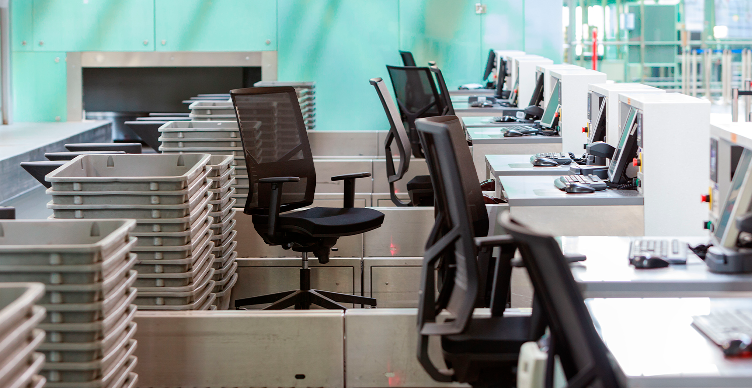 Tarifaço leva empresas brasileiras a adotarem férias coletivas para reduzir custos Tarifaço leva empresas brasileiras a adotarem férias coletivas para reduzir custos