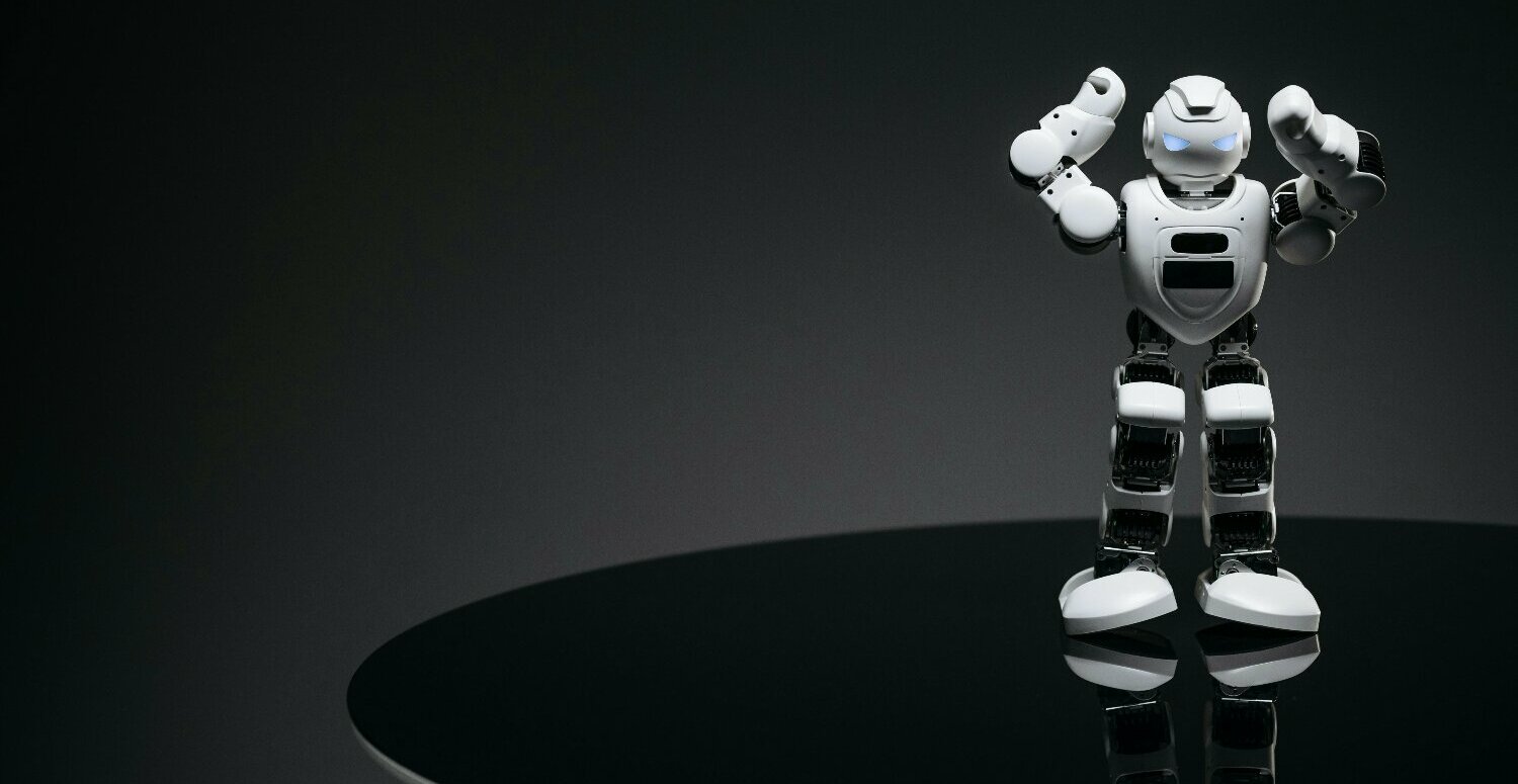 Profissionais de TI no Brasil são os que menos veem impacto da IA em seus planos de carreira, aponta pesquisa Profissionais de TI no Brasil são os que menos veem impacto da IA em seus planos de carreira, aponta pesquisa