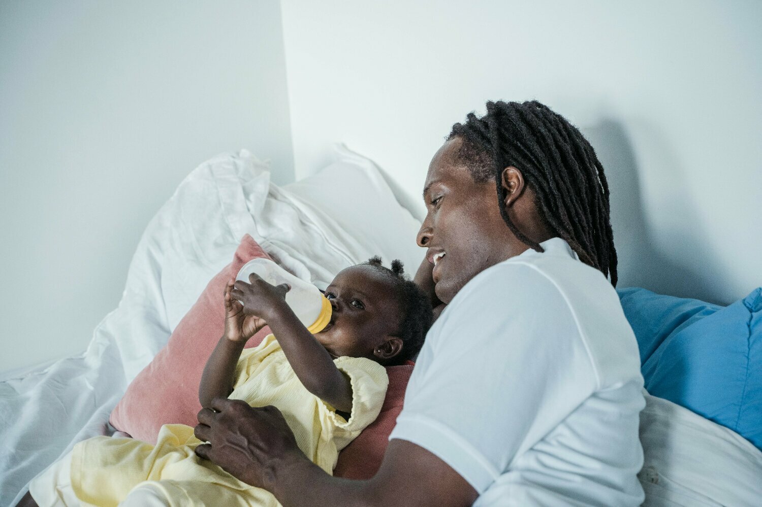 Câmara aprova ampliação da licença-paternidade: um novo passo para a equidade familiar e trabalhista no Brasil Câmara aprova ampliação da licença-paternidade: um novo passo para a equidade familiar e trabalhista no Brasil