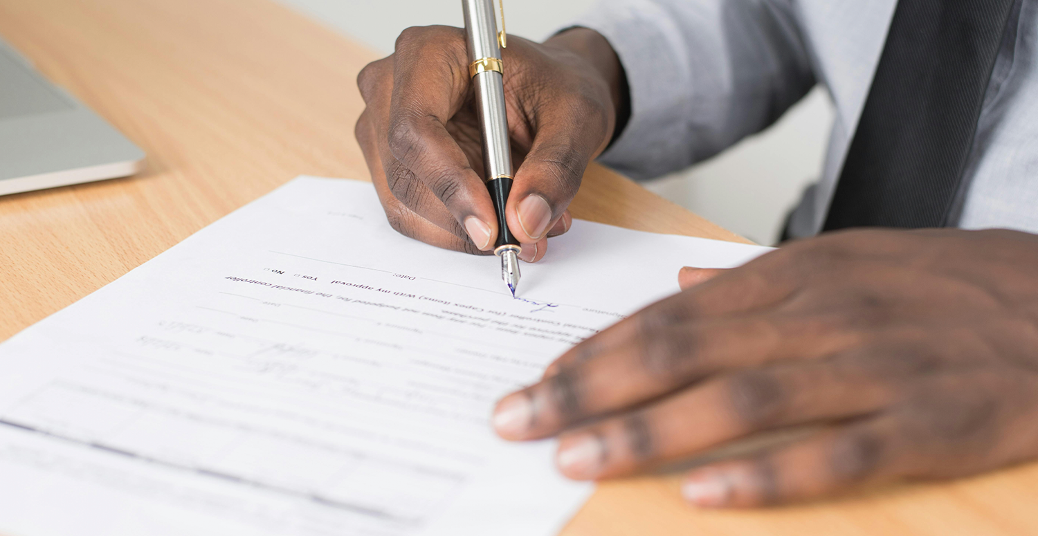 Abertura de empresas e a assinatura do contador: blindagem ou burocracia? Abertura de empresas e a assinatura do contador: blindagem ou burocracia?