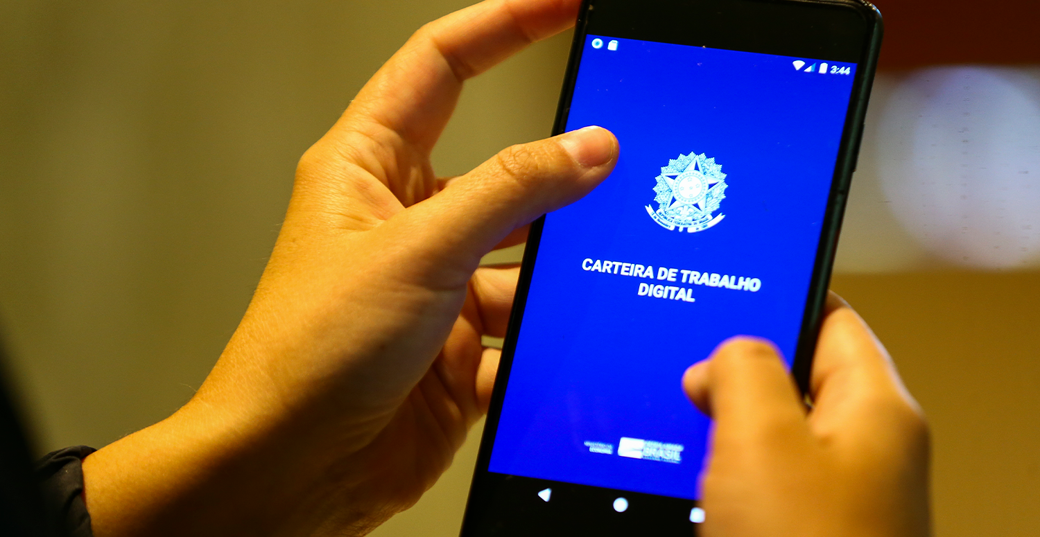 Carteira de trabalho digital vira principal registro profissional Carteira de trabalho digital vira principal registro profissional