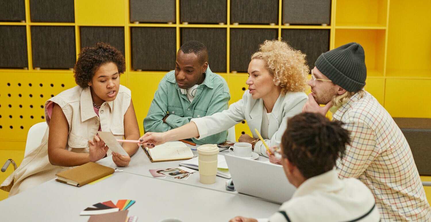 Finanças no azul em 2026: 5 desafios que travam o crescimento de startups e como superá-los Finanças no azul em 2026: 5 desafios que travam o crescimento de startups e como superá-los