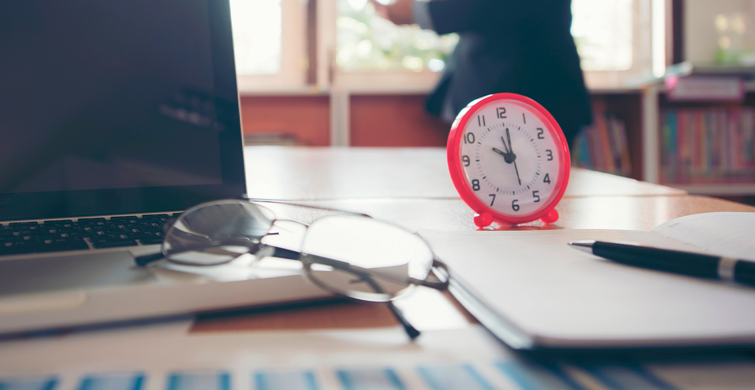 Empresas devem entregar informe de rendimentos ainda nesta sexta-feira (27); veja multas por erros ou omissões Empresas devem entregar informe de rendimentos ainda nesta sexta-feira (27); veja multas por erros ou omissões