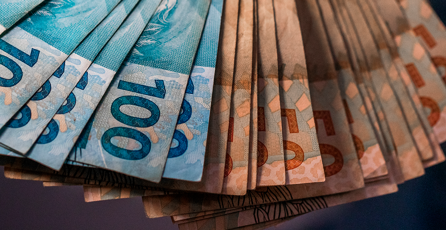 Salário mínimo de 2027 deve ter aumento real de 2,3% além da inflação Salário mínimo de 2027 deve ter aumento real de 2,3% além da inflação